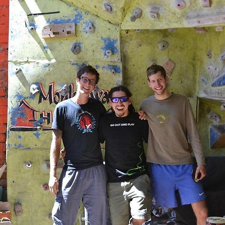 Monkeywasi Climbing Hostel Huaraz  Exterior foto