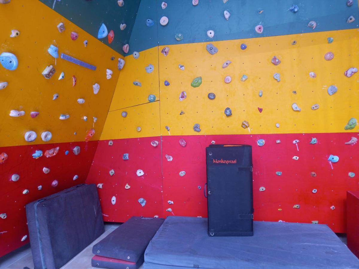 Monkeywasi Climbing Hostel Huaraz  Exterior foto