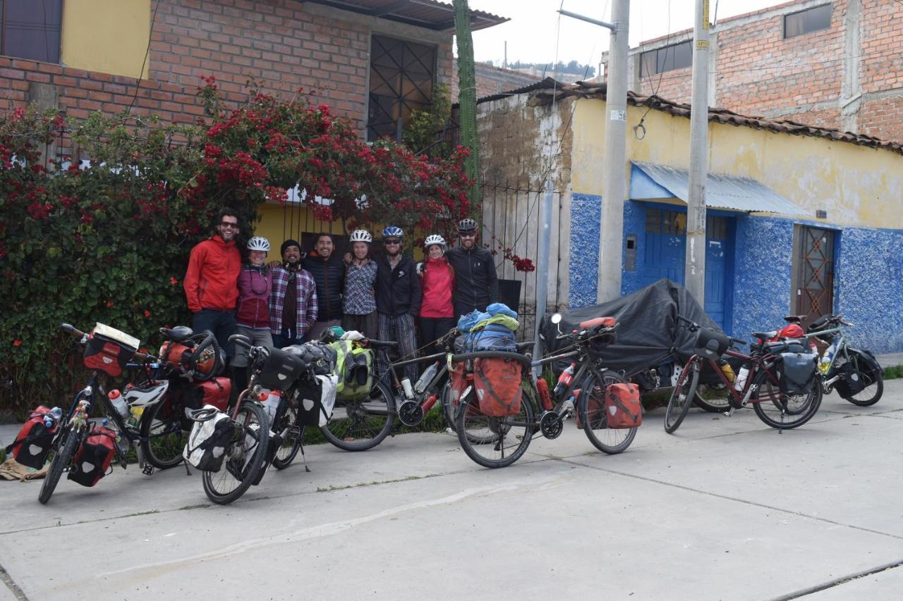 Monkeywasi Climbing Hostel Huaraz  Exterior foto